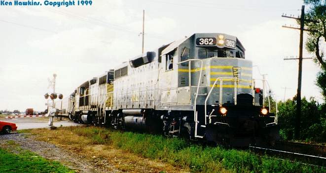 Photo of BAR 362 leads an eastbound train out of Farnham, Quebec.
