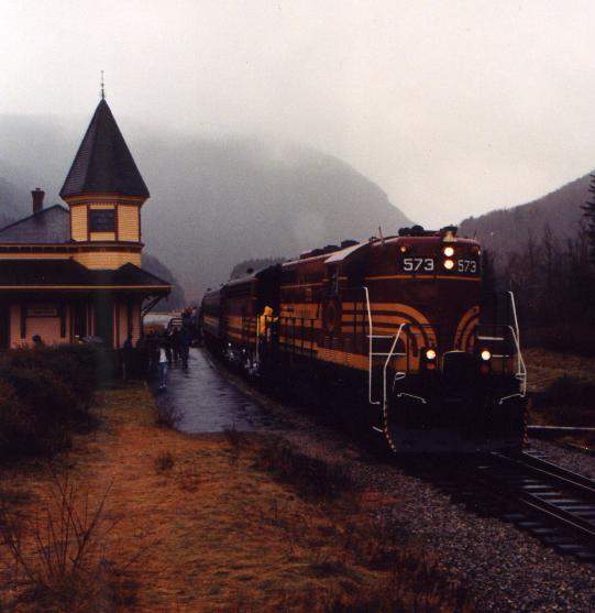 Photo of Conway Scenic Engine 573 at the Notch