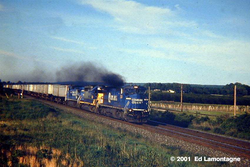 Photo of Westbound Q119  at Northeast, PA in May, 2000 by Ed Lamontagne (WFPT)