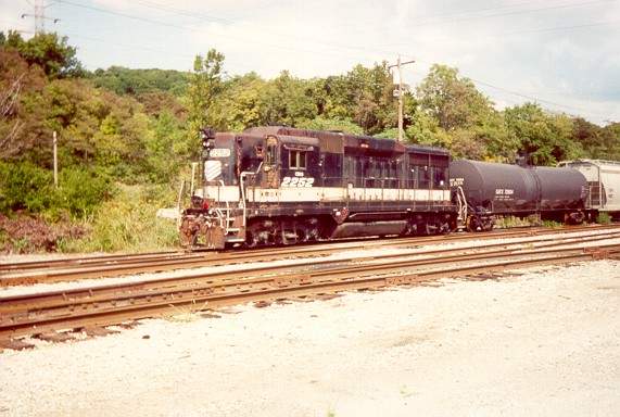 Photo of CIND GP30 #2252 (ex-Southern)