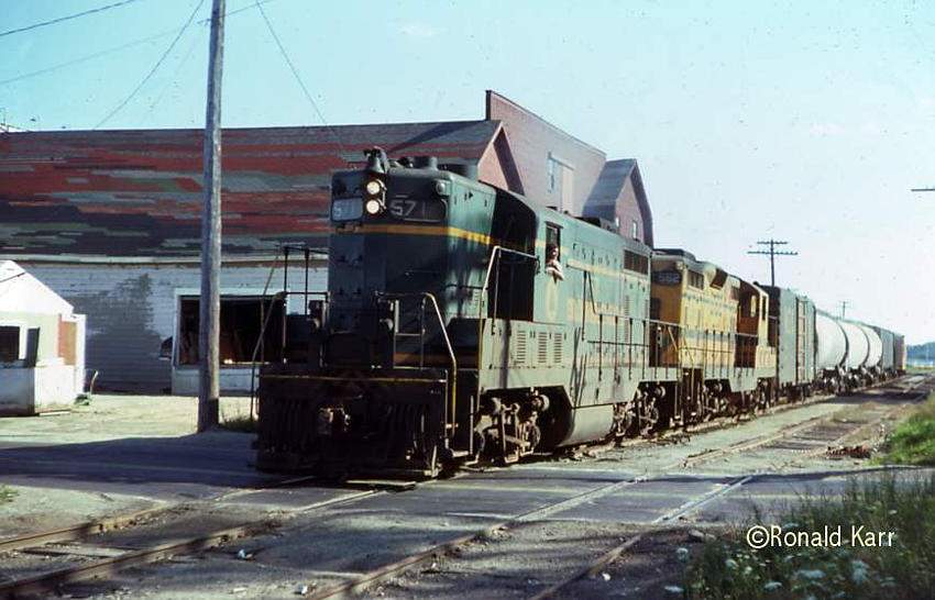 Photo of Maine Central train at Wiscasset, 1977