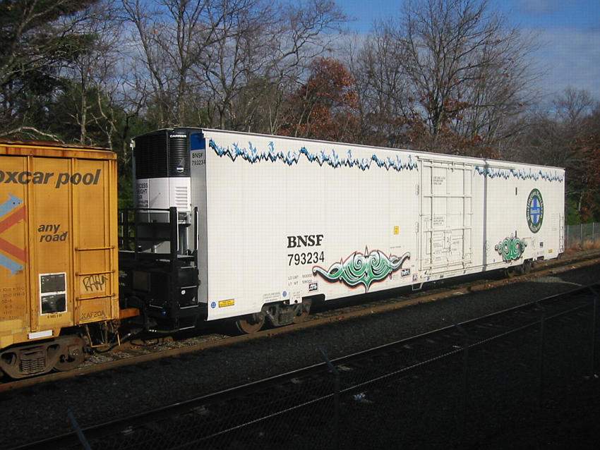 Photo of A new Sattelite Controlled Refer Box Car in Middleboro