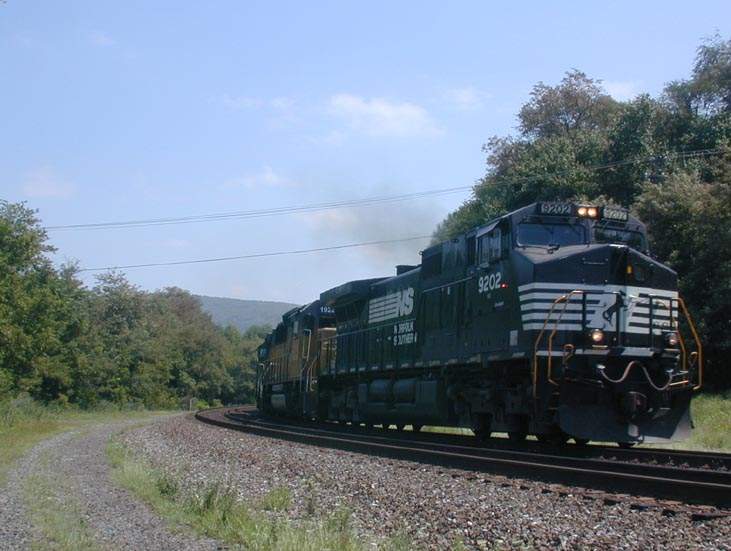 Photo of Norfolk Southern 11G at Lewistown, Pa. in November, 2001