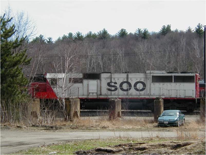 Photo of SOO 6024 sits at East Deerfield on the ready tracks