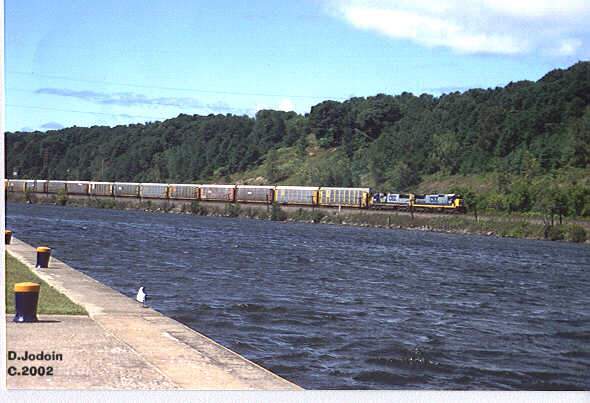 Photo of CSX train Q-232 at Lock 10