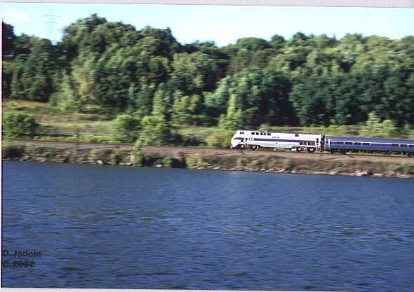 Photo of Westbound Amtrak at Lock 10