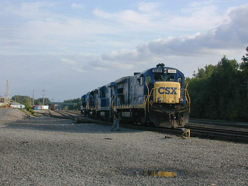 Photo of CSX local at South Schenectady