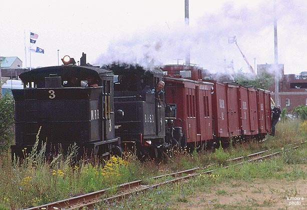 Photo of Pulling back the freight.