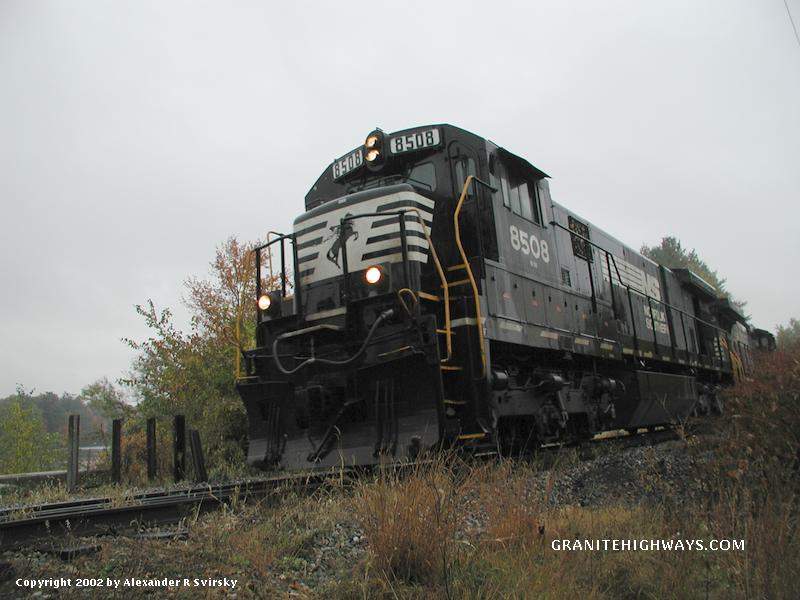 Photo of NS C36-7 #8508 leads empty Bow Coal south near Manchester.
