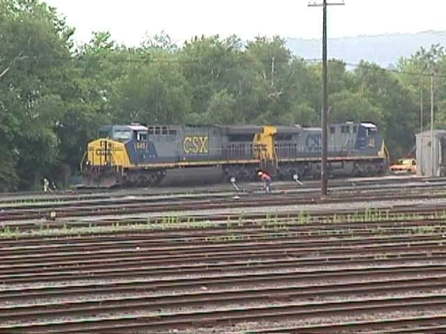 Photo of CSX 645 and sister at East Deerfield