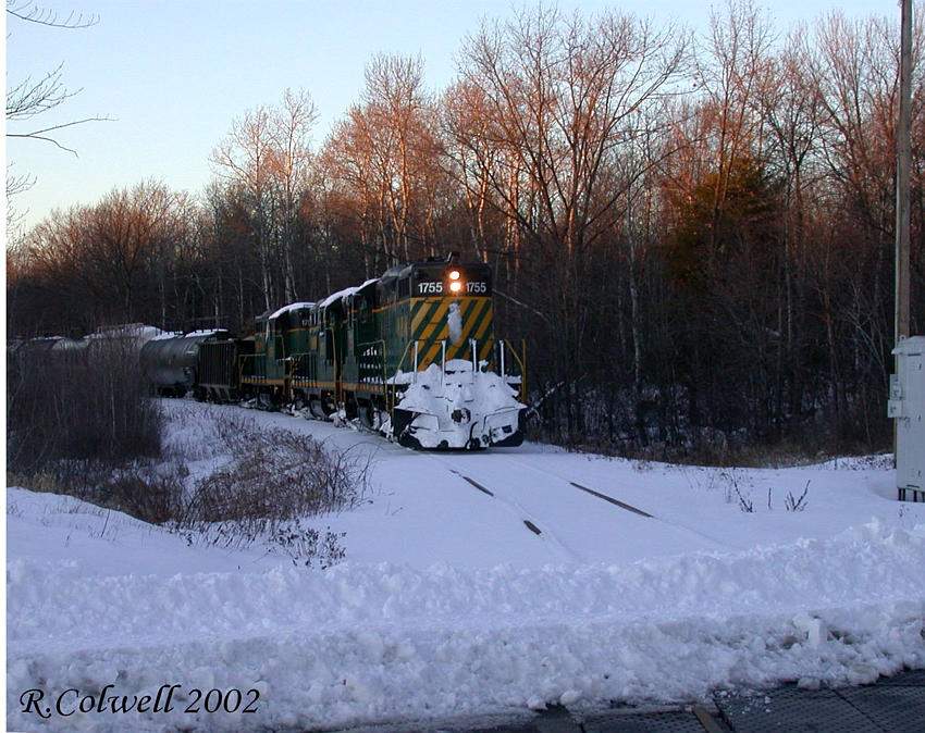 Photo of NHN awaiting clearance to enter the main in Rollinsford, NH