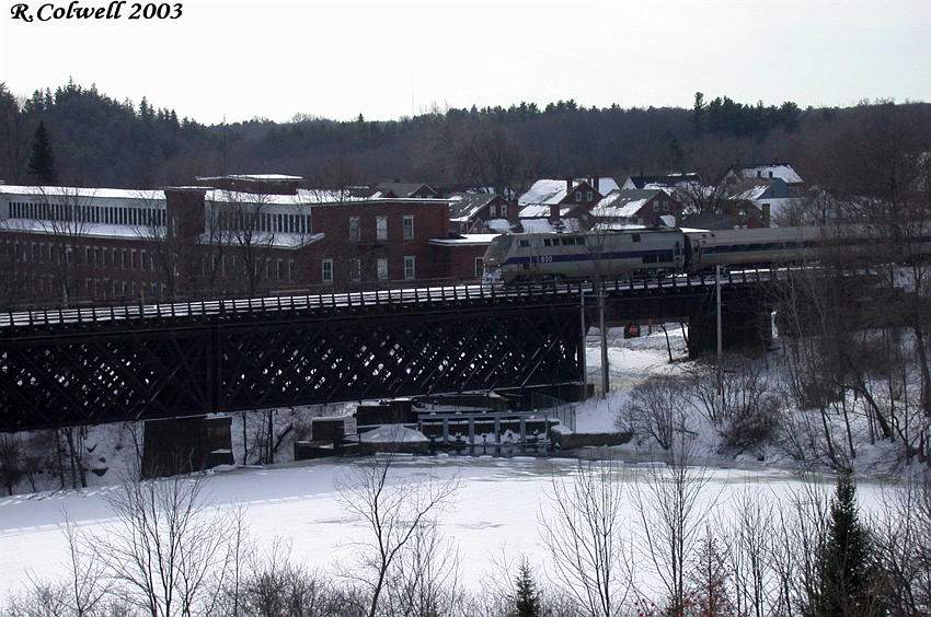 Photo of Amtrak downeaster at Salmon Falls River Bridge