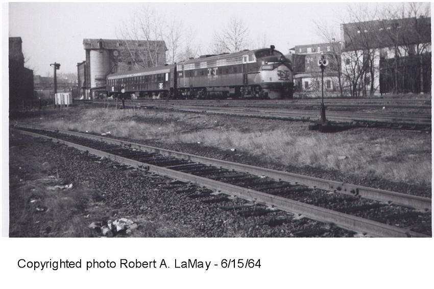 Photo of New Haven northbound passenger train at Hartford, Conn.