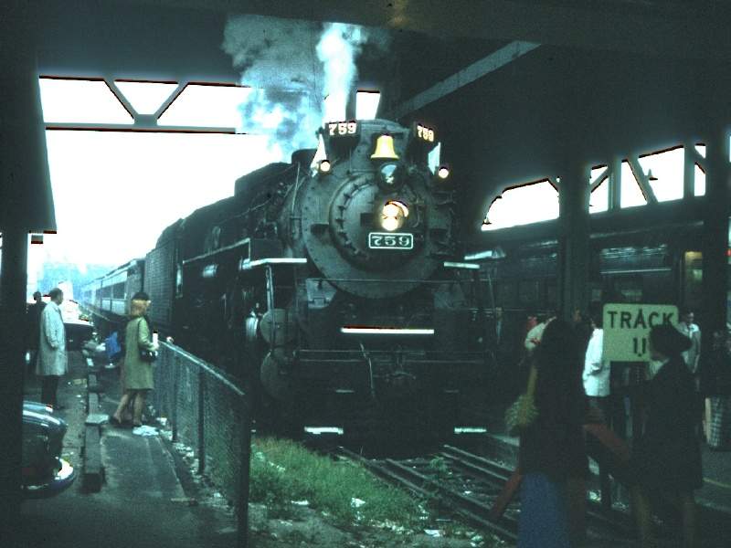 Photo of NKP-759 arriving North Station