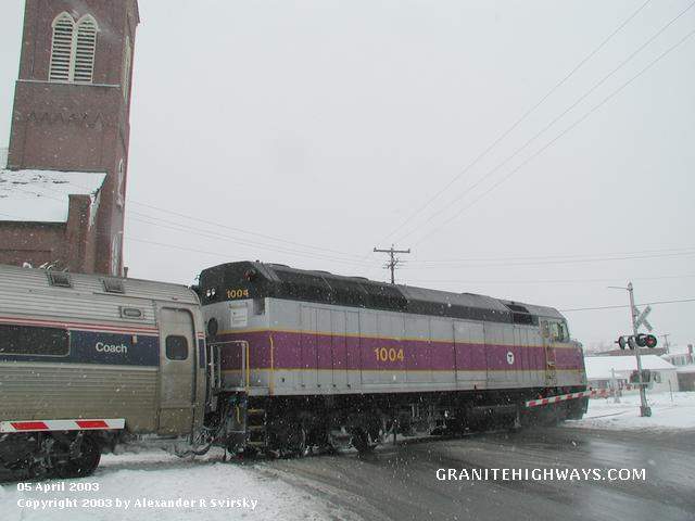 Photo of MBTA F40PH #1004 and Amtrak Downeaster #683 depart Dover N.H.