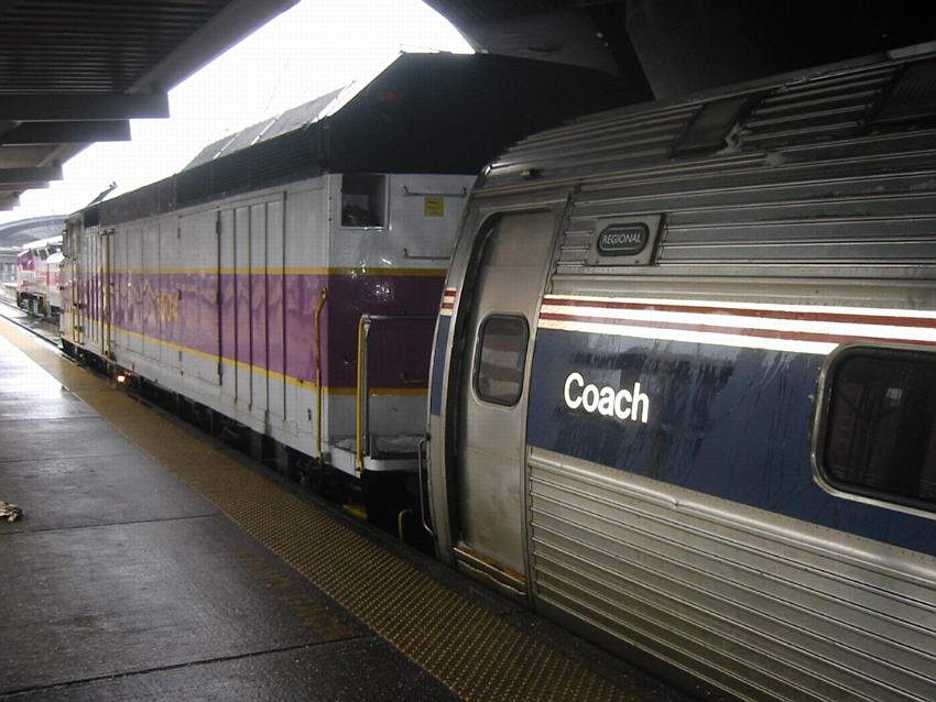 Photo of MBTA F40 1004 on the Downeaster