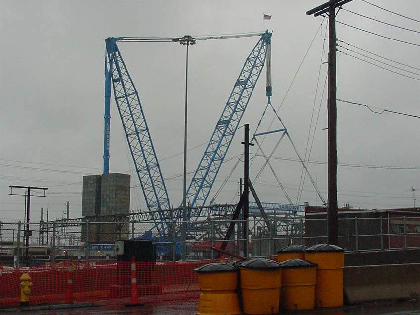 Photo of Crane is set for bridge lift over New Haven station tracks