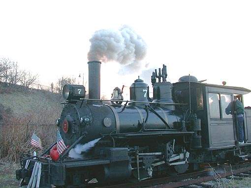 Photo of B&SR #7 first steam, 4/19/2003, first time in Maine since 1941