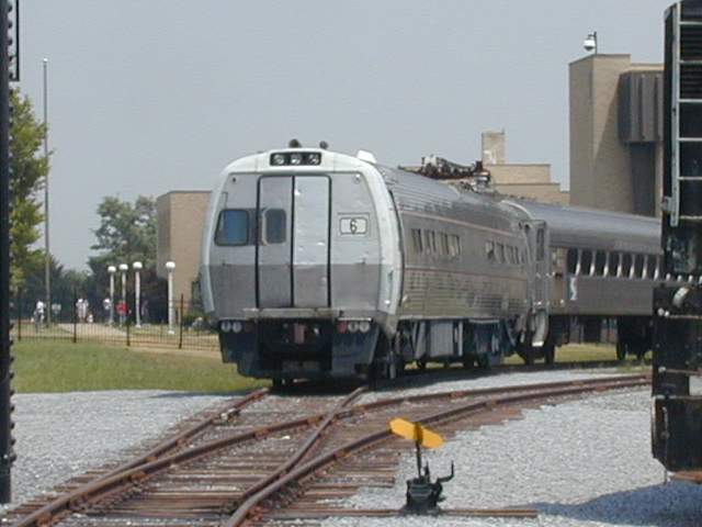 Photo of Amtrak Metroliner #860