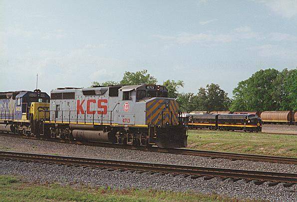 Photo of GP40-2W #4713 brings T#7 into the yard at Pearl (Jackson), MS.