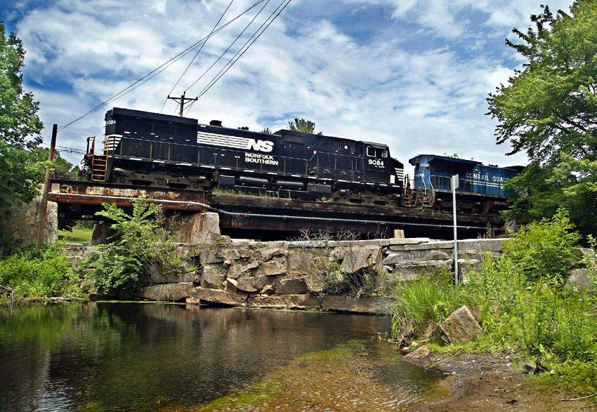 Photo of Bow Coal train at Bridge St. Westford