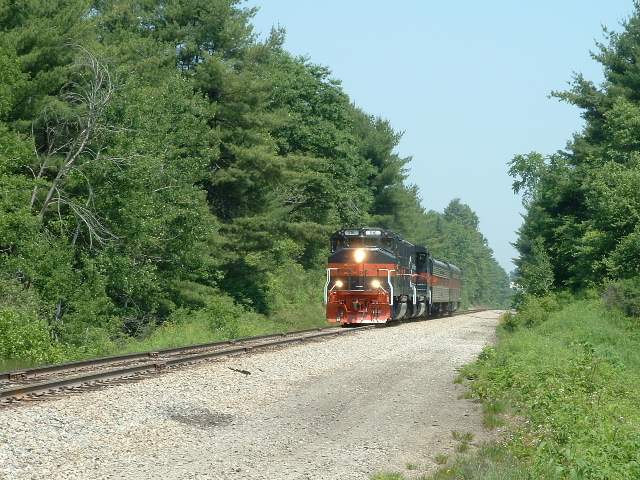 Photo of GRS Inspection Train at Morse Road in NG, 11:45 on 6-26-03