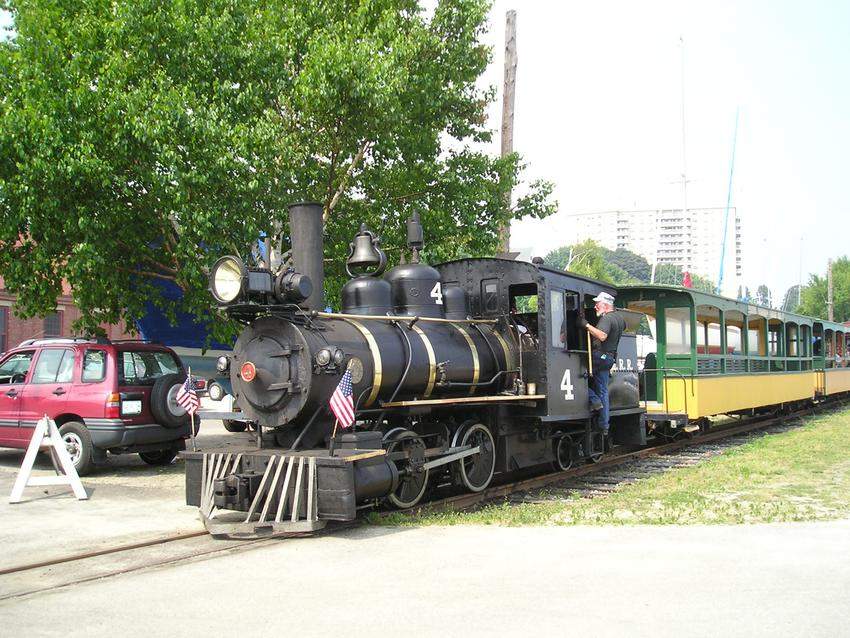 Photo of #4 Coupling to the train.