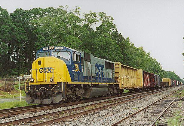 Photo of SD70MAC #746 westbound in the siding at Brewton, AL.