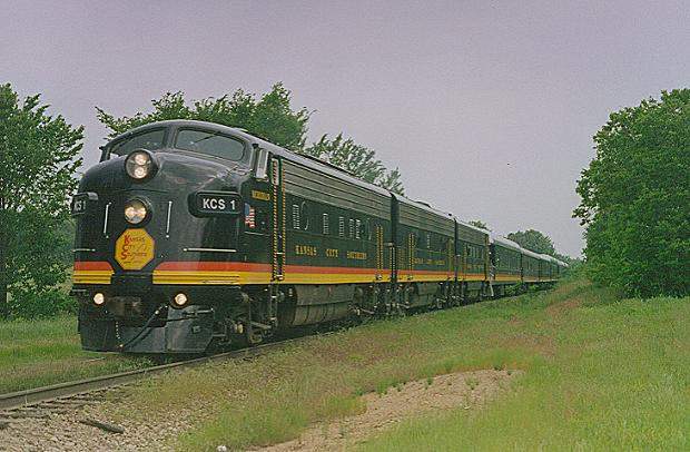 Photo of KCS Business Train southbound at Decatur, AR.