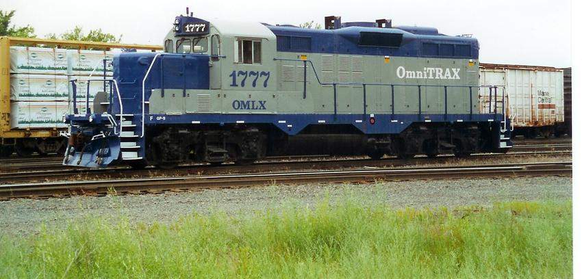 Photo of OMLX 1777 on its way to Bay Colony