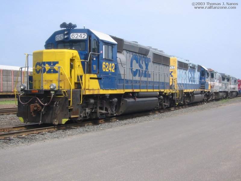 Photo of CSX 6242 & 6212 at West Springfield