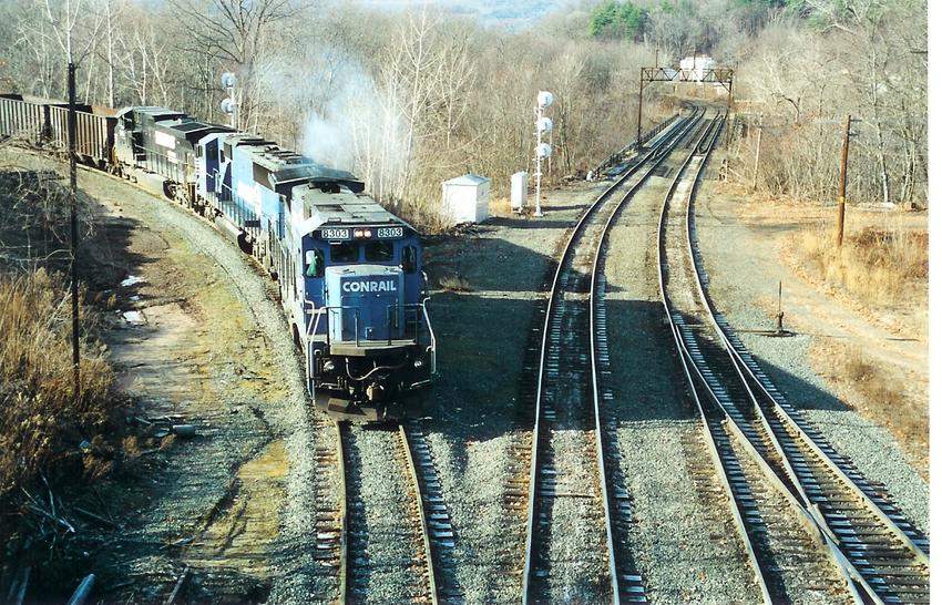 Photo of NS Empty Mt Tom Coal Train