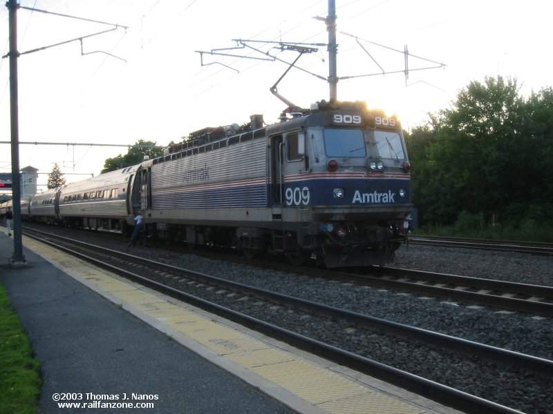 Photo of Amtrak 175 at Old Saybrook Station