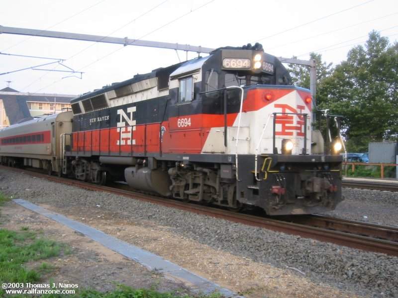 Photo of Shore Line East train 1638 in Old Saybrook