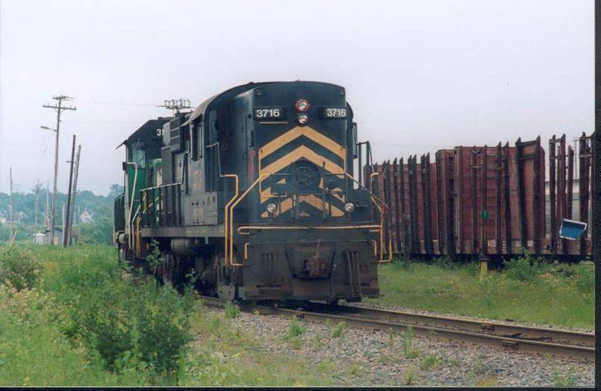 Photo of RS18 3716 & GP50 3109
