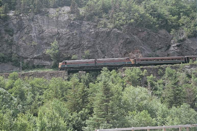 Photo of Notch Train returning th N. Conway