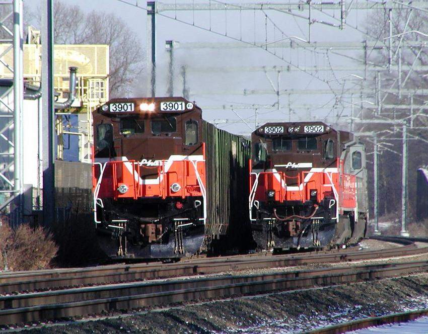 Photo of P & W 3901 & 3902 in Old Saybrook