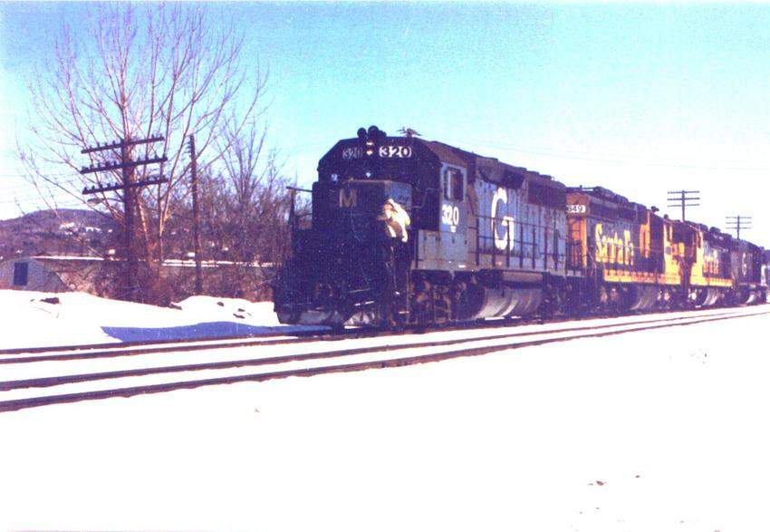 Photo of Guilford GP-40 #320