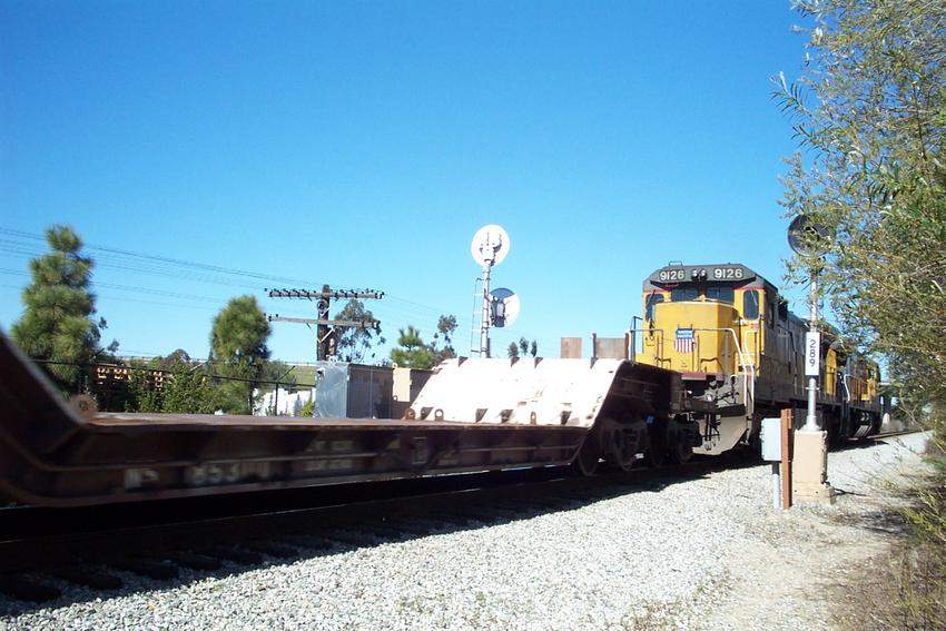 Photo of UP 9106 & UP 9126