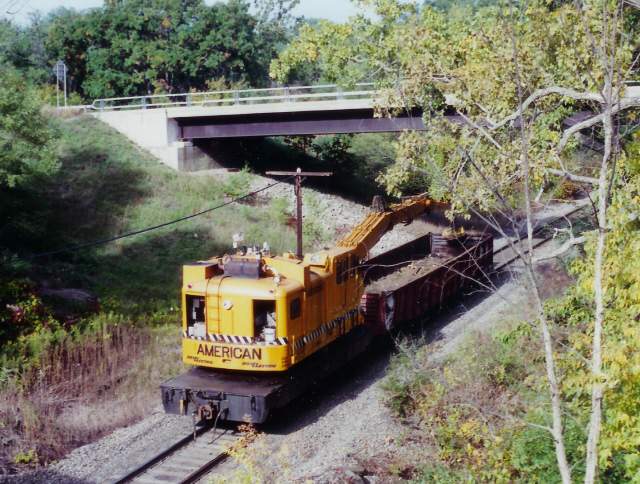Photo of St L & H work crane on the former D&H