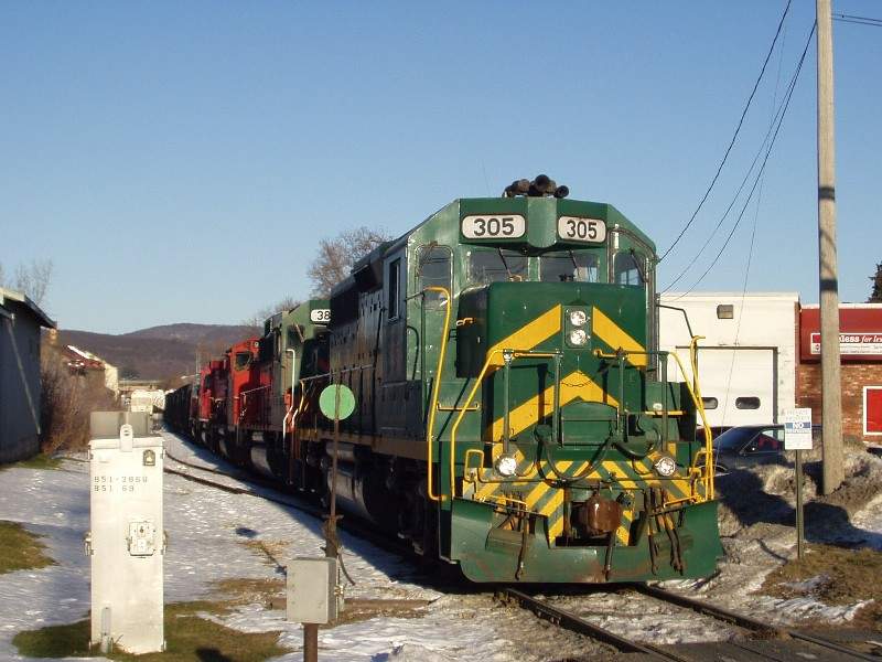 Photo of GMRC Train 263 at Rutland, getting ready to head for Bellows Falls/Riverside