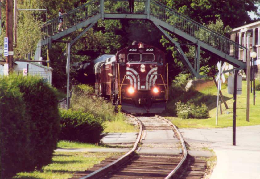 Photo of Winnipesaukee Scenic Railroad during the summer of 2002