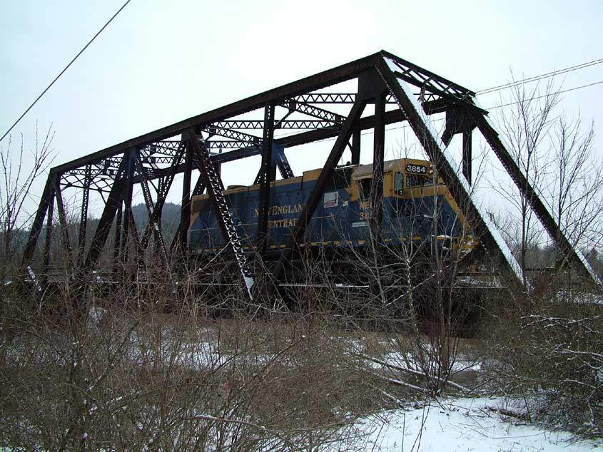 Photo of NECR GP38 #3854 (Train #610) northbound into the yard