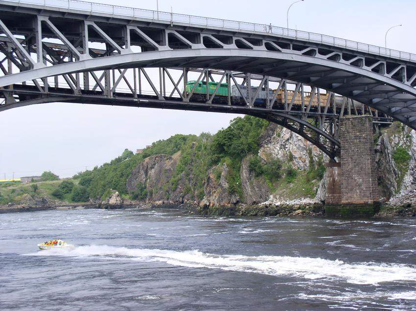Photo of NB Southern train crossing the Reversing Falls bridge