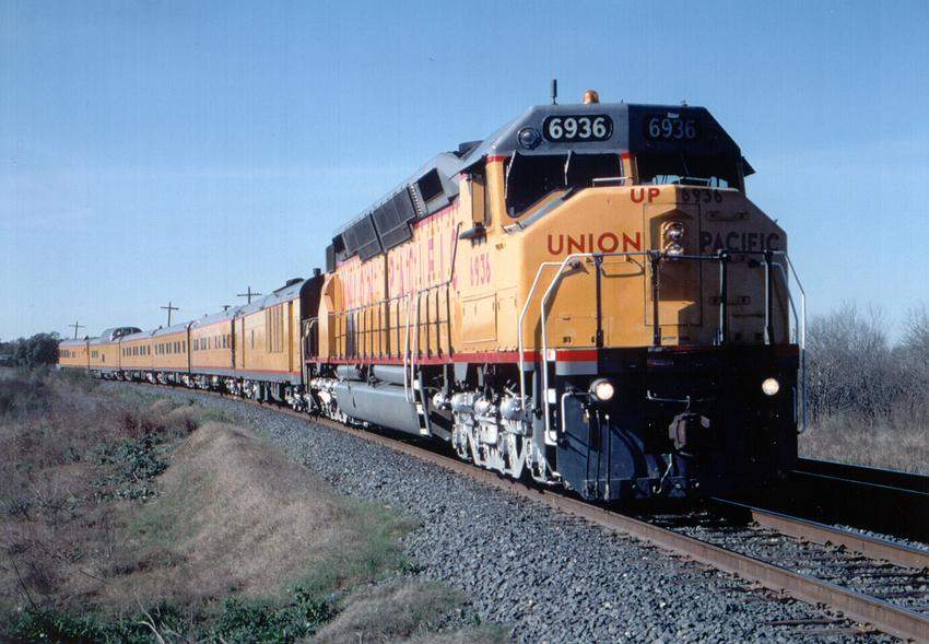 Photo of UP 6936 on office car special eastbound at Dunlay, TX