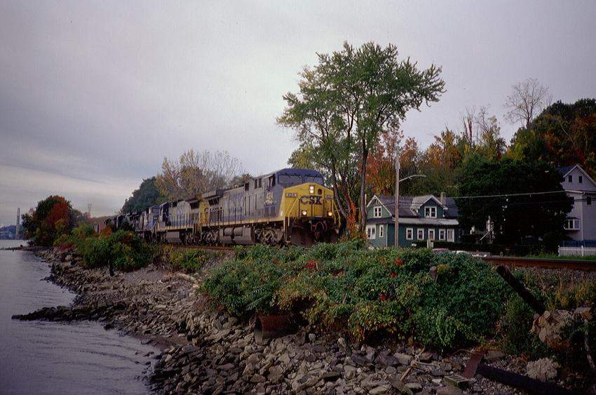 Photo of CSX on Rivel Level Route