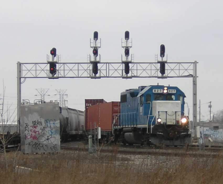 Photo of A BRC double-stack transfer run leaves Clearing Yard