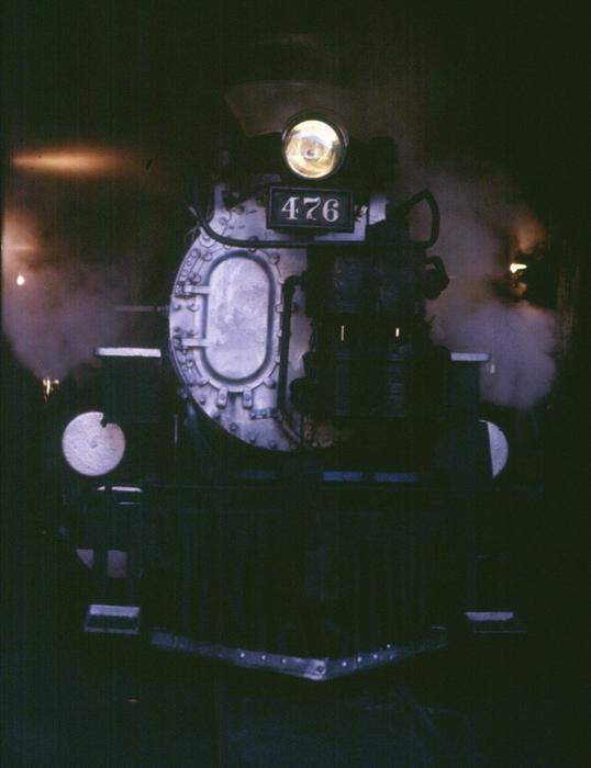 Photo of 476 resting in the roundhouse