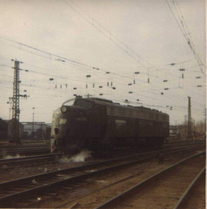 Photo of Penn Central E-8 at New Haven, CT