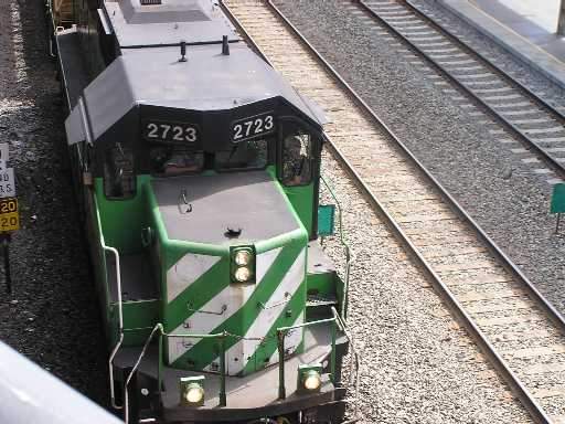 Photo of BN 2723 on the point of a conainer train in Seattle, Washington